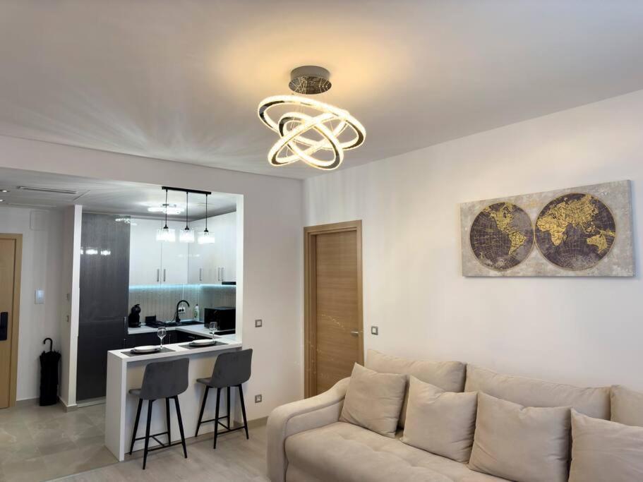 Luxury 2 Bedroom Apartment Bükreş Dış mekan fotoğraf