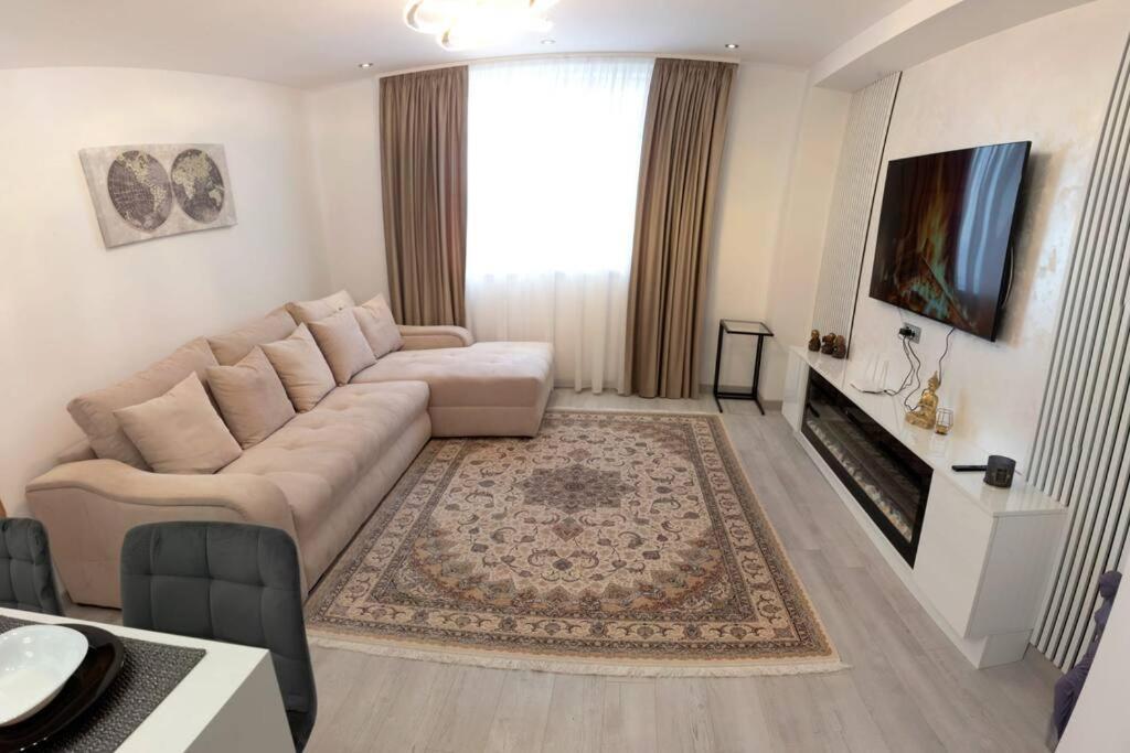 Luxury 2 Bedroom Apartment Bükreş Dış mekan fotoğraf
