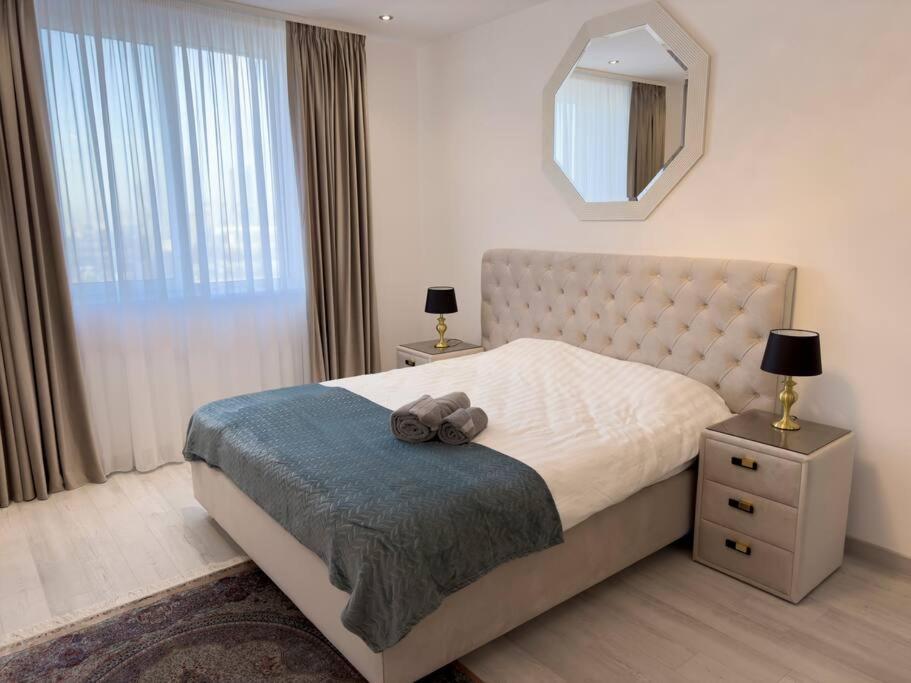 Luxury 2 Bedroom Apartment Bükreş Dış mekan fotoğraf