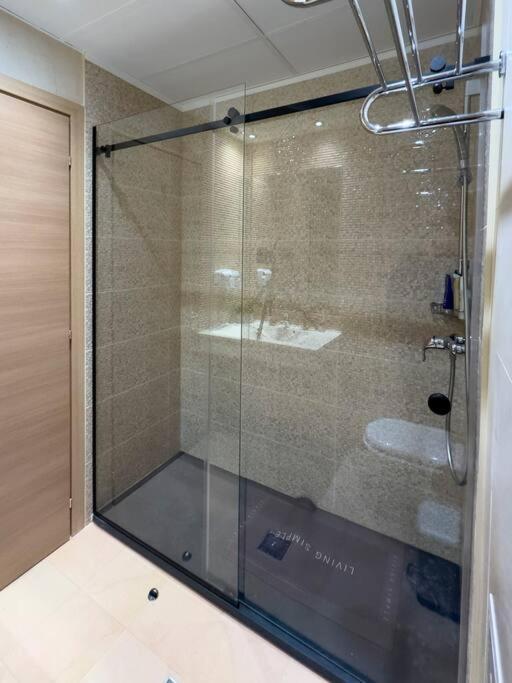 Luxury 2 Bedroom Apartment Bükreş Dış mekan fotoğraf